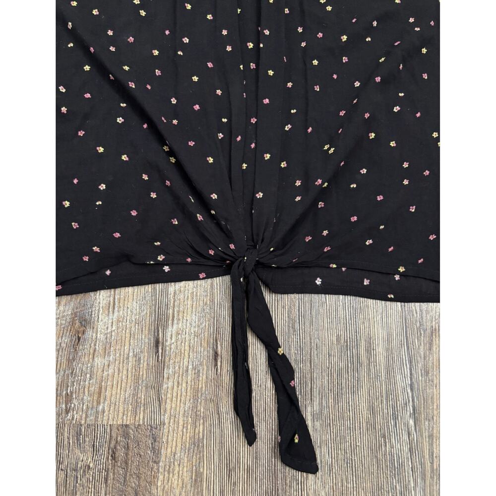 Bella Dahl Black Floral Tie Front Smocked Neck Blouse Rayon Top Womens Large L‎ - Picture 5 of 9
